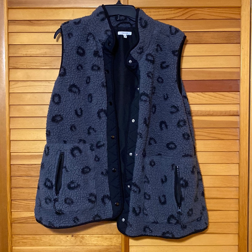Maurices leopard vest